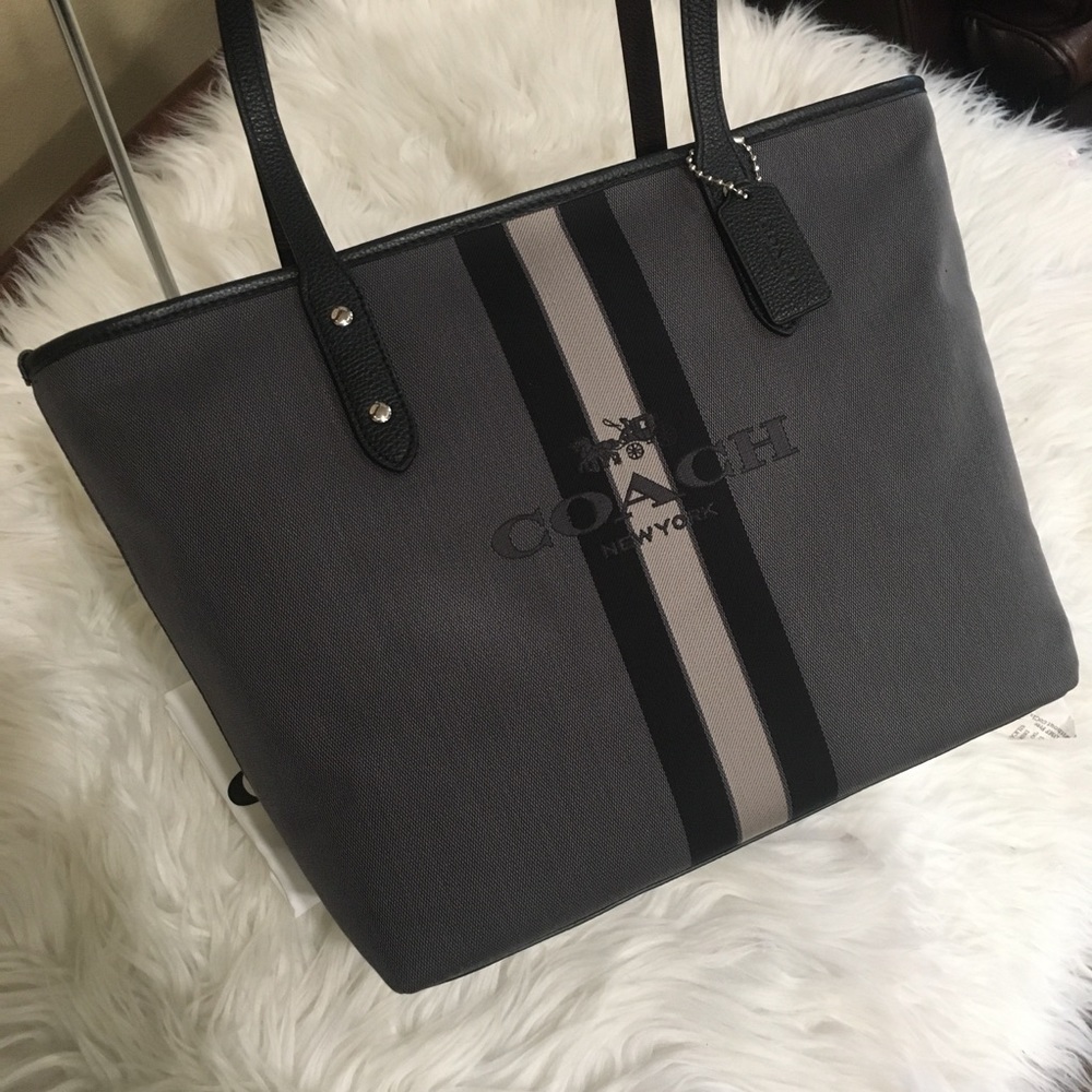 New coach shoulder tote bag - Picture 2 of 8